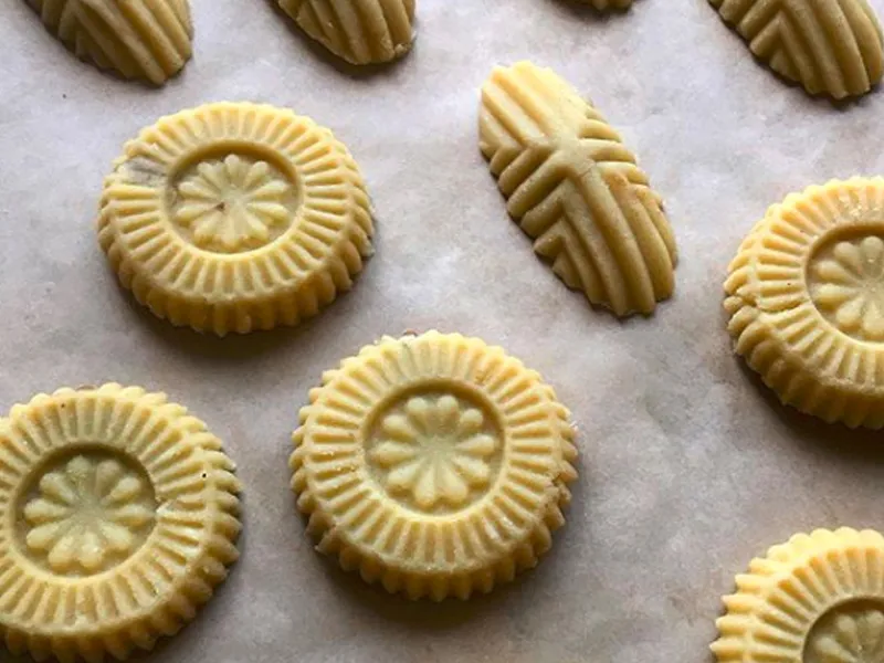 Maamoul (date filled cookie)