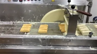 Chocolate Enrobing Machine